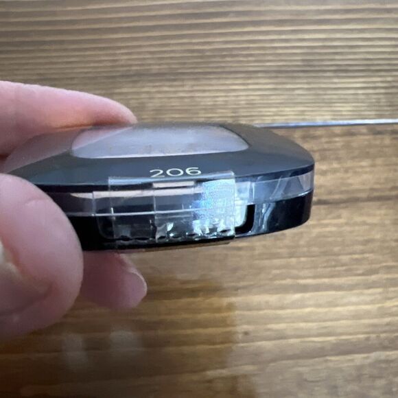 L’Oréal Paris Colour Riche Eyeshadow #206 Mademoiselle Pink 0.12 Oz Sealed New - Picture 3 of 8